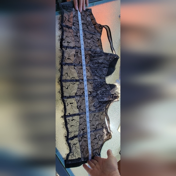 Bustier - Picture 6 of 11